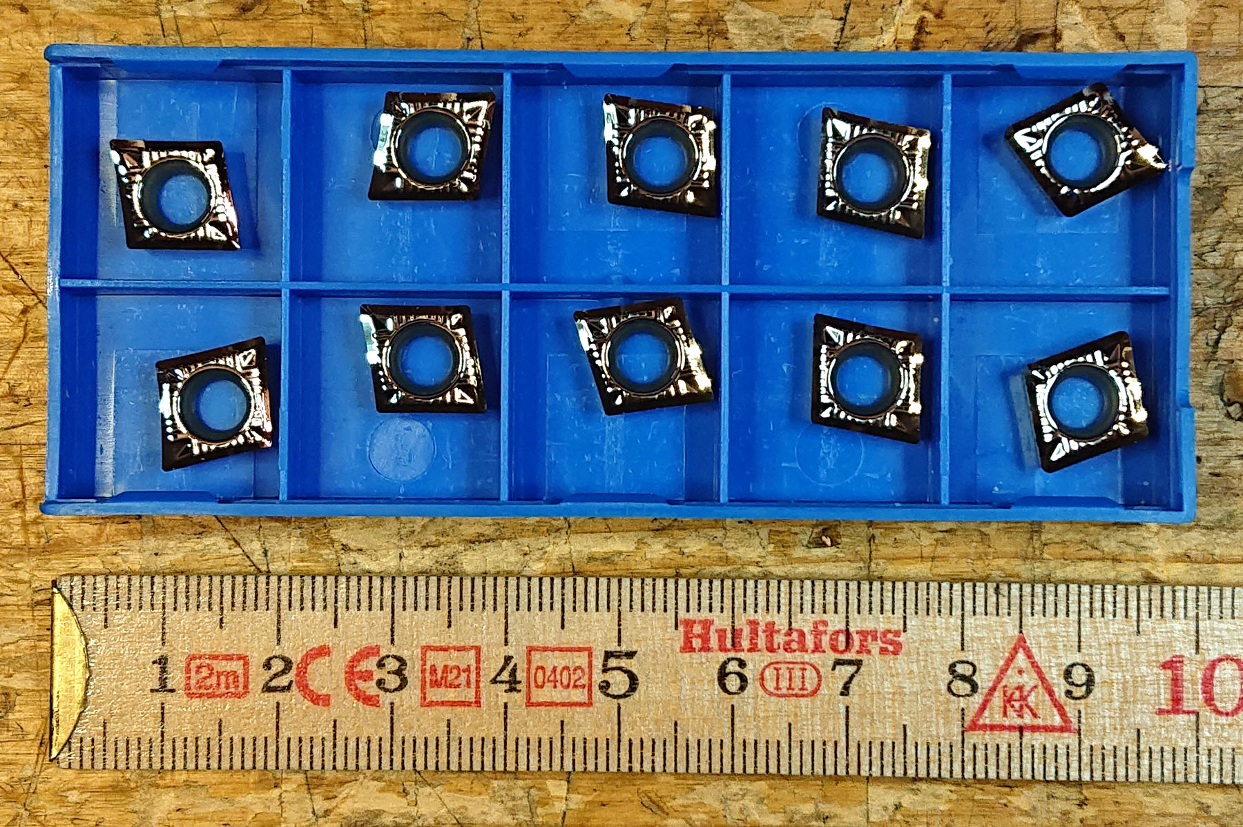 Svarvskär för aluminium.